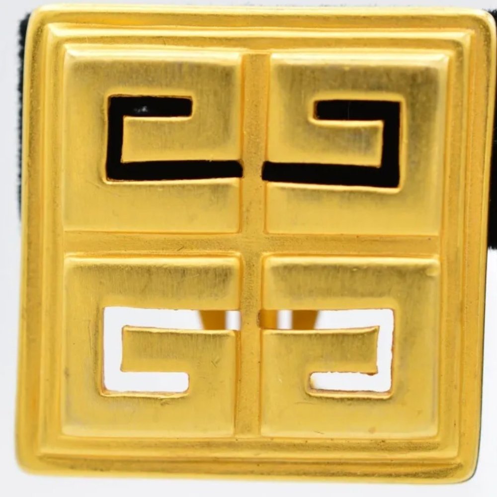 AUTHENTIC GIVENCHY LOGO VINTAGE CLIP ON EARRINGS - Picture 5 of 8